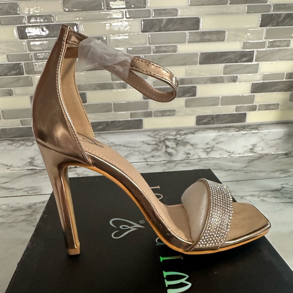 Windsor high heels